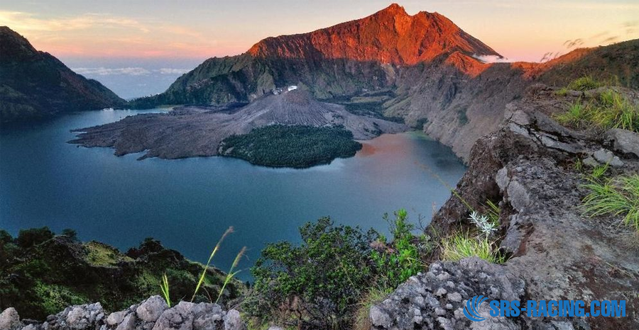 Exploring the Trails of Rinjani Volcano Lombok 37 The Geography of Mount Rinjani